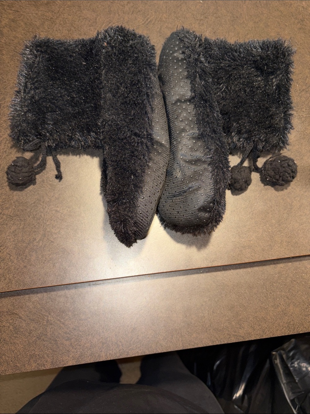 Plush Fuzzy Pom-Pom Slipper Boots - Black - Picture 5 of 8